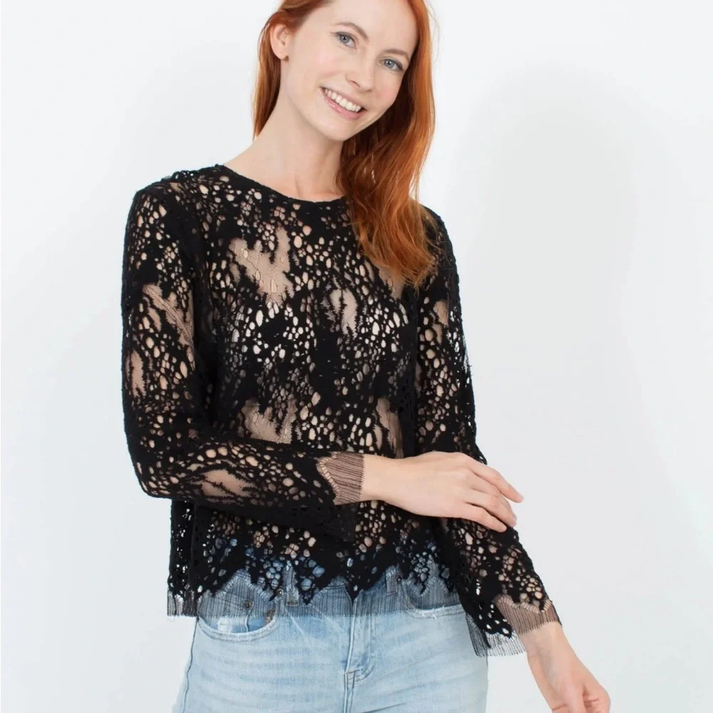 [Mason] Black Sheer Appliqué Blouse - Size Medium